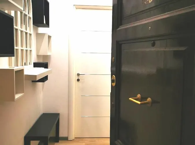 Cinema House 2 לינה וארוחת בוקר